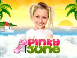 Tonårs sensation pinky june enjoyable henne fans inuti racer kostym