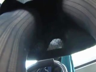 Subţire milf pedagogue shaged și creampied pe o crowded autobus